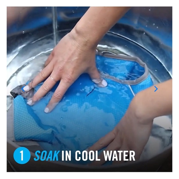 Canada Pooch Chill Seeker Cooling Vest - Tie-dye - Size 20 - Picture 13 of 16